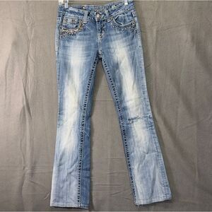 Miss Me Blue Jeans size 25 easy boot  STYLE NO:JE5438EX COLOR: VTG 17 INSEAM 35